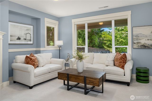 2534 NW Stoney Creek Drive, Issaquah, WA 98027