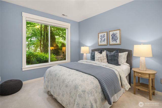 2534 NW Stoney Creek Drive, Issaquah, WA 98027