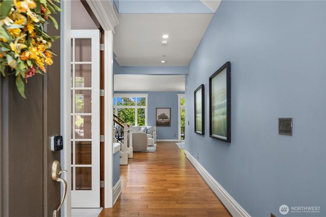 2534 NW Stoney Creek Drive, Issaquah, WA 98027