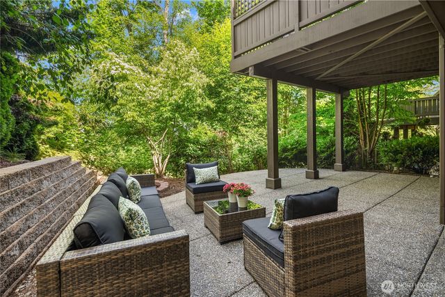 2534 NW Stoney Creek Drive, Issaquah, WA 98027