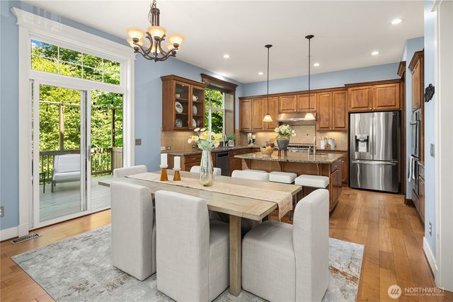 2534 NW Stoney Creek Drive, Issaquah, WA 98027