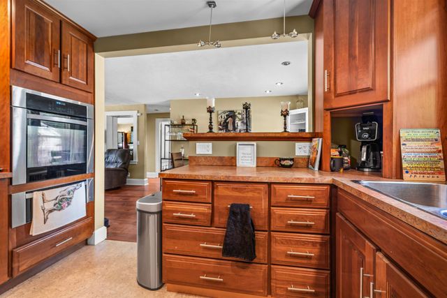 222 Calef Road, Manchester, NH 03103