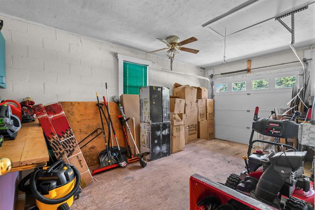 222 Calef Road, Manchester, NH 03103