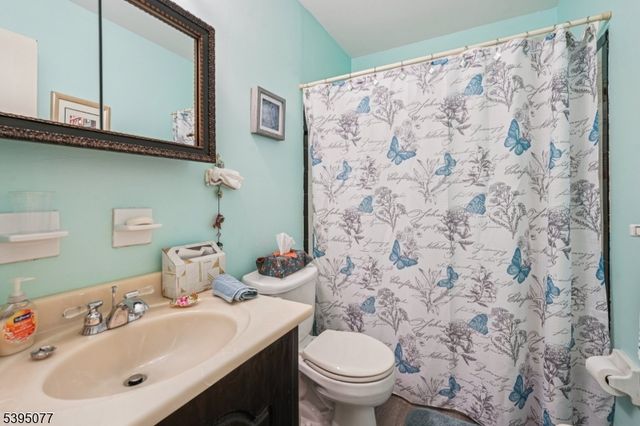 181 Long Hill Rd K-5, Little Falls Twp., NJ 07424