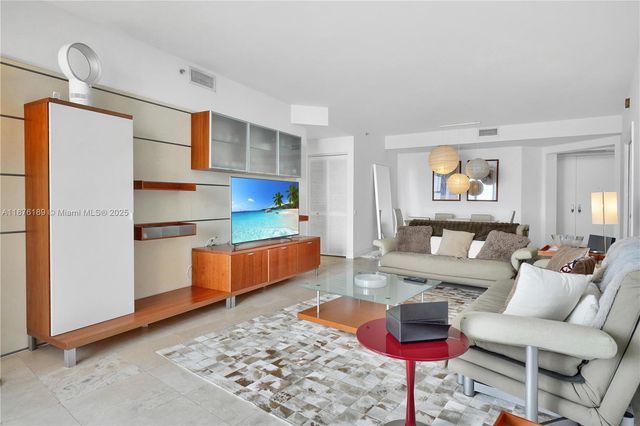 808 Brickell Key Dr 2506, Miami, FL 33131