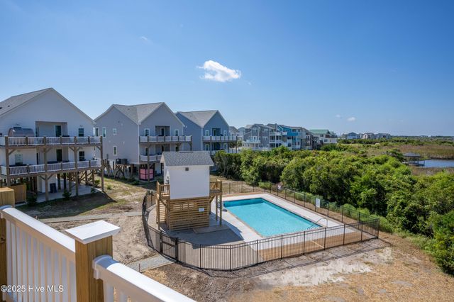 117 Lacosta Place, Sneads Ferry, NC 28460