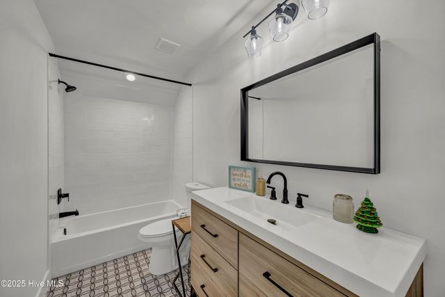 607 Harper Avenue, Carolina Beach, NC 28428