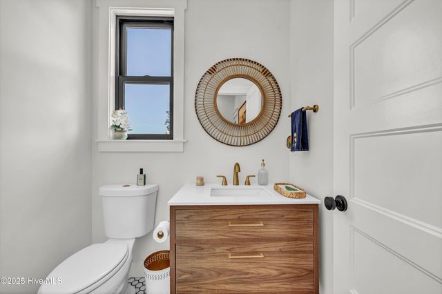 607 Harper Avenue, Carolina Beach, NC 28428