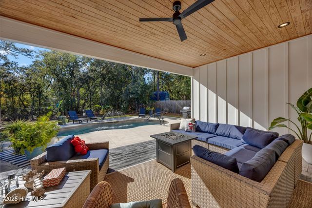 607 Harper Avenue, Carolina Beach, NC 28428