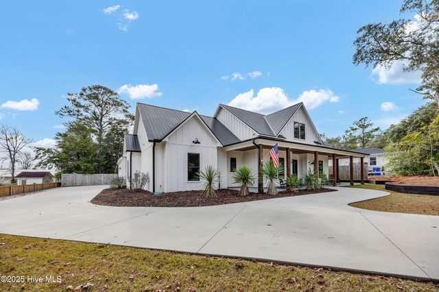 607 Harper Avenue, Carolina Beach, NC 28428