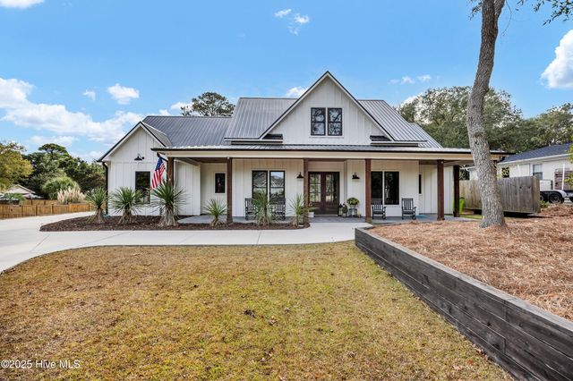 607 Harper Avenue, Carolina Beach, NC 28428