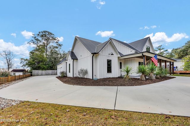 607 Harper Avenue, Carolina Beach, NC 28428