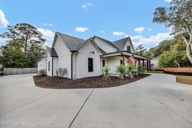 607 Harper Avenue, Carolina Beach, NC 28428