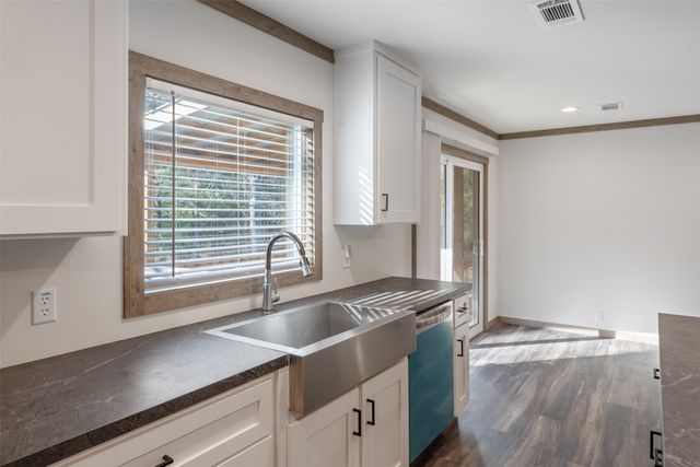 9603 County Road 2404, Kemp, TX 75143