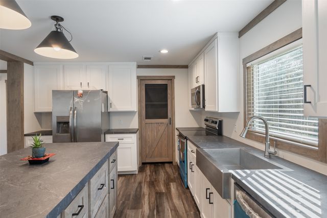 9603 County Road 2404, Kemp, TX 75143