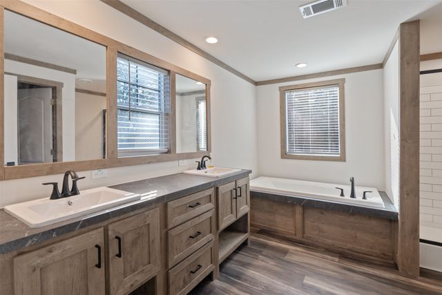 9603 County Road 2404, Kemp, TX 75143