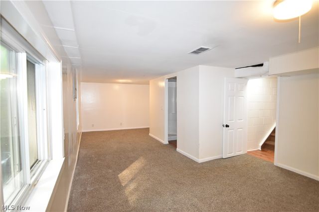 5347 Old Oxford Lane, Youngstown, OH 44512