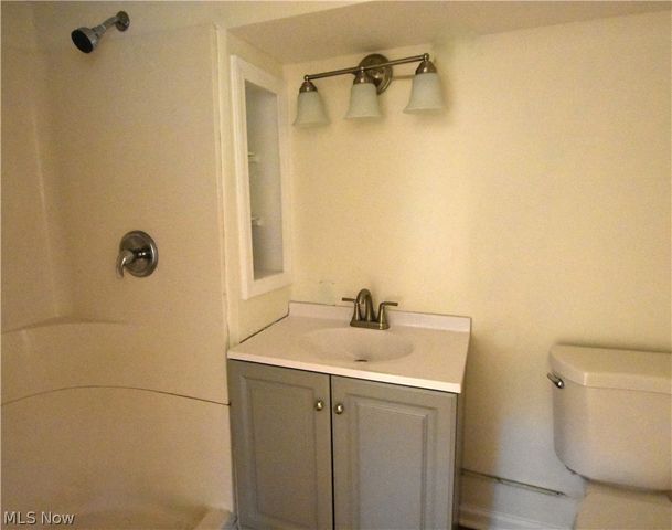 5347 Old Oxford Lane, Youngstown, OH 44512