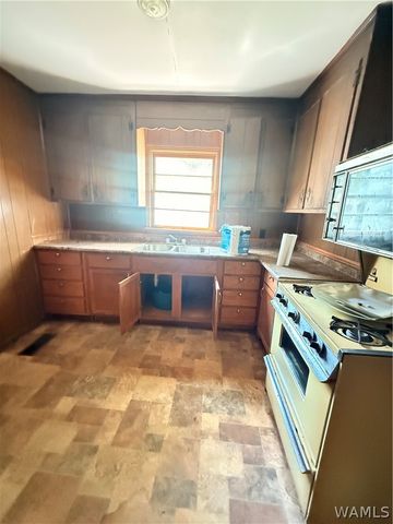 40 Washington, Tuscaloosa, AL 35401