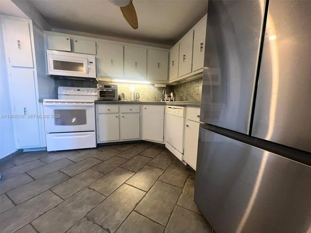 2750 NE 183rd Street 2707, Aventura, FL 33160