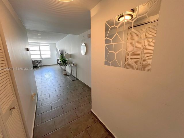 2750 NE 183rd Street 2707, Aventura, FL 33160