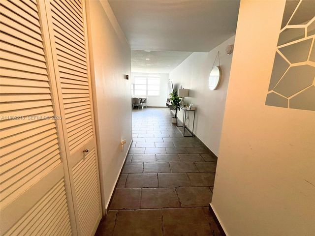 2750 NE 183rd Street 2707, Aventura, FL 33160