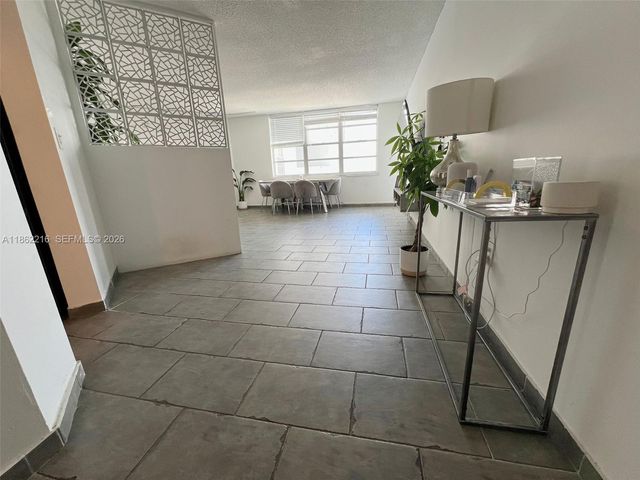 2750 NE 183rd Street 2707, Aventura, FL 33160