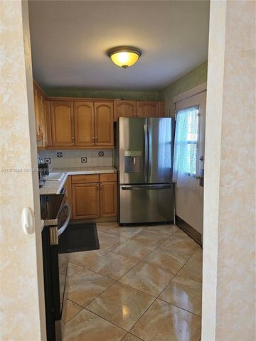 20400 W Country Club Drive 711, Aventura, FL 33180