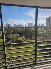 20400 W Country Club Drive 711, Aventura, FL 33180