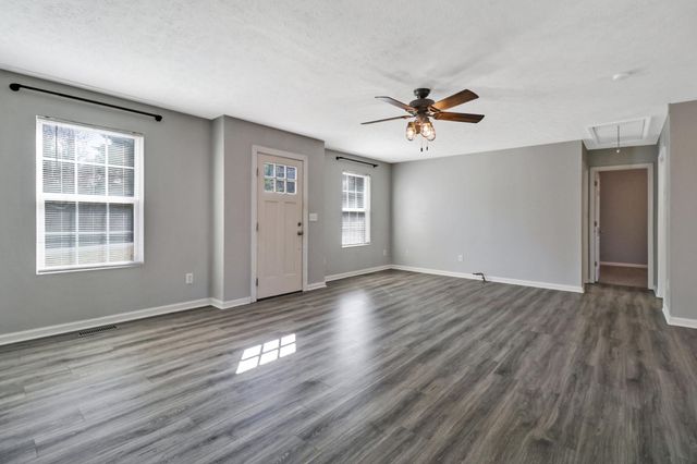 826 Kings Hill Road, Spring City, TN 37381