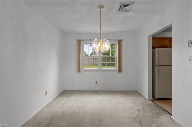 1120 Sean DR, Chesapeake, VA 23323