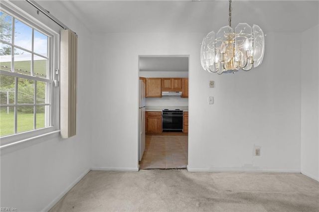 1120 Sean DR, Chesapeake, VA 23323