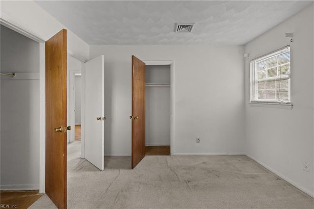 1120 Sean DR, Chesapeake, VA 23323