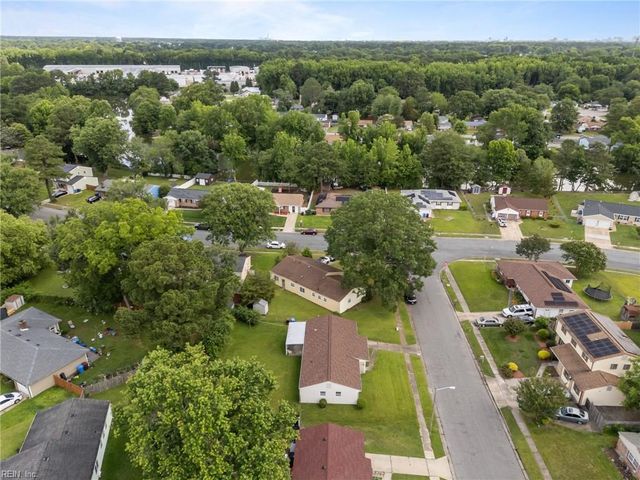 1120 Sean DR, Chesapeake, VA 23323