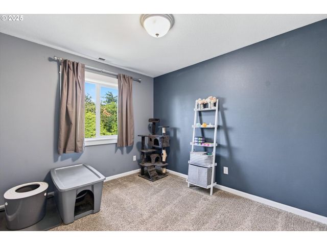 445 S 4TH St, St Helens, OR 97051