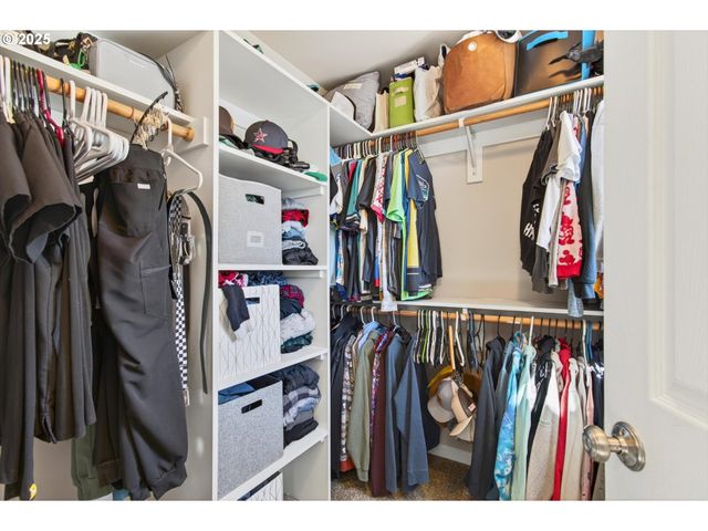 445 S 4TH St, St Helens, OR 97051