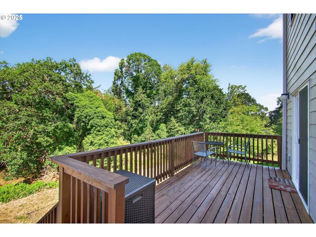 445 S 4TH St, St Helens, OR 97051