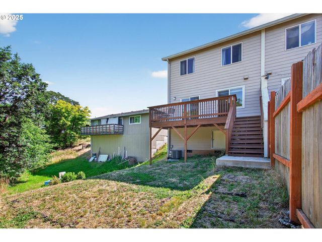 445 S 4TH St, St Helens, OR 97051