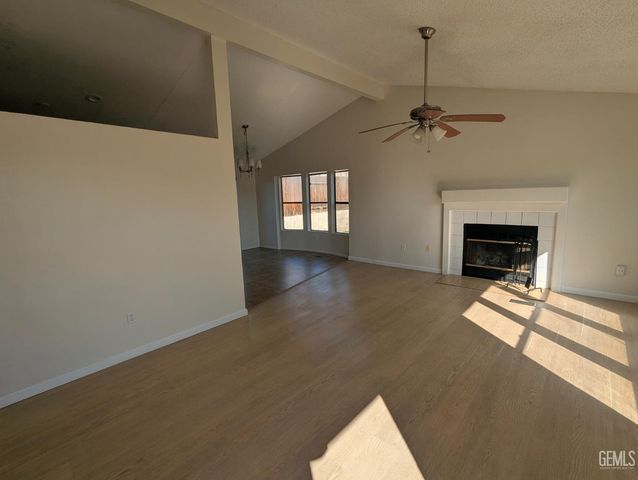 6508 Derby Drive, Bakersfield, CA 93306