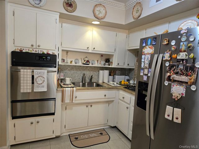 730 Lincoln Avenue, Brooklyn, NY 11208