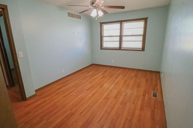 1927 N Homestead ST, Wichita, KS 67208