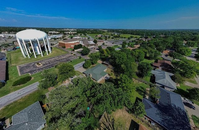 1927 N Homestead ST, Wichita, KS 67208