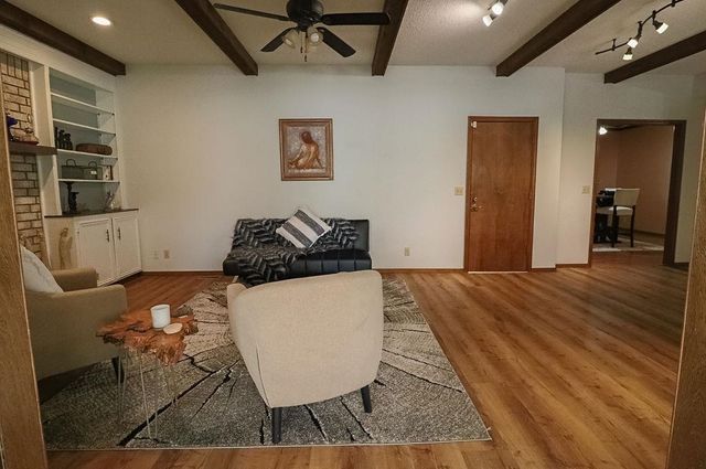 1927 N Homestead ST, Wichita, KS 67208