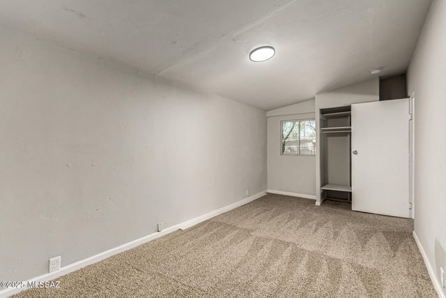 31 W President Street, Tucson, AZ 85714