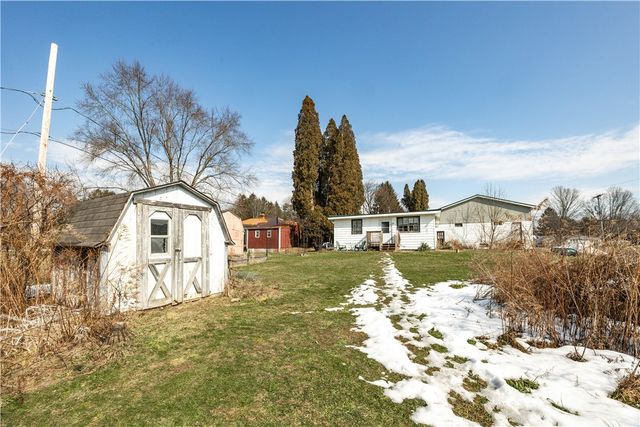 391 Mercer Road, Hempfield Twp, PA 16125