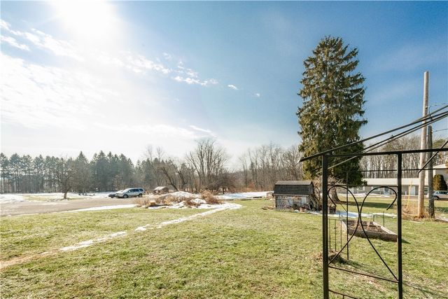 391 Mercer Road, Hempfield Twp, PA 16125