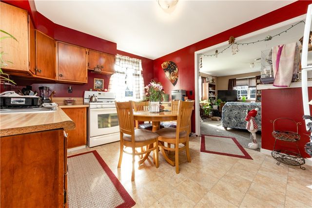 391 Mercer Road, Hempfield Twp, PA 16125