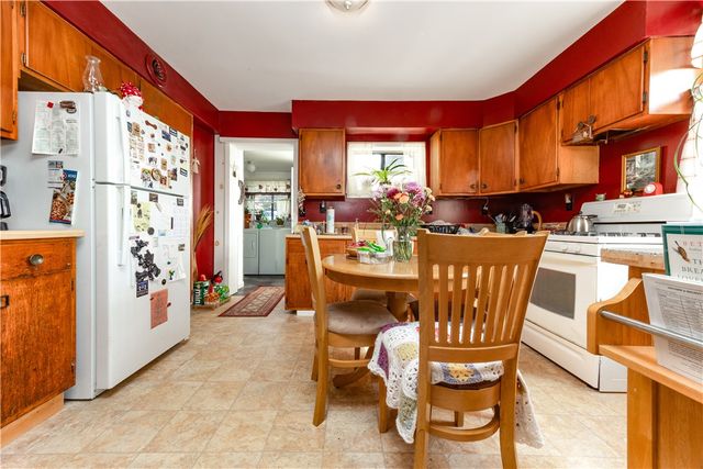 391 Mercer Road, Hempfield Twp, PA 16125