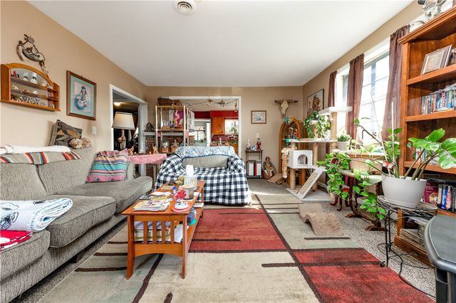 391 Mercer Road, Hempfield Twp, PA 16125