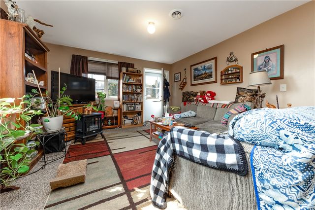 391 Mercer Road, Hempfield Twp, PA 16125